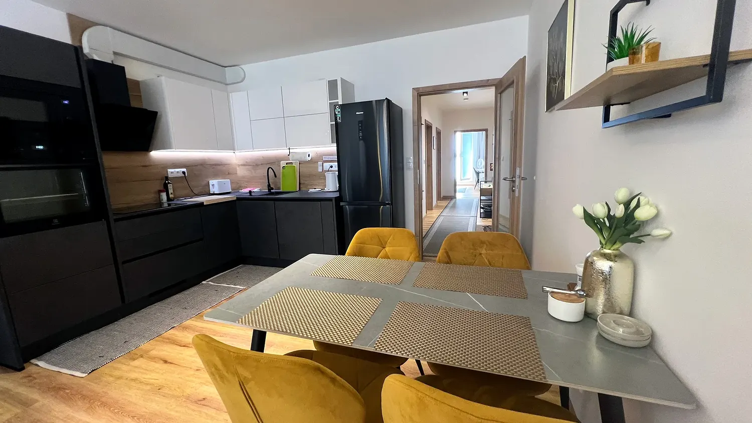 Jídelní kout, apartmán 2+kk