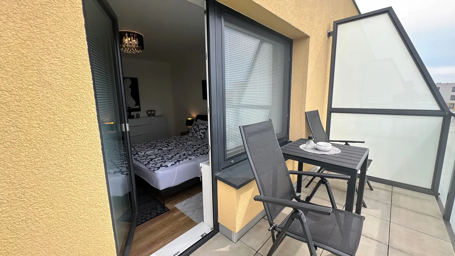 Balkon u ložnice, apartmán 2+kk