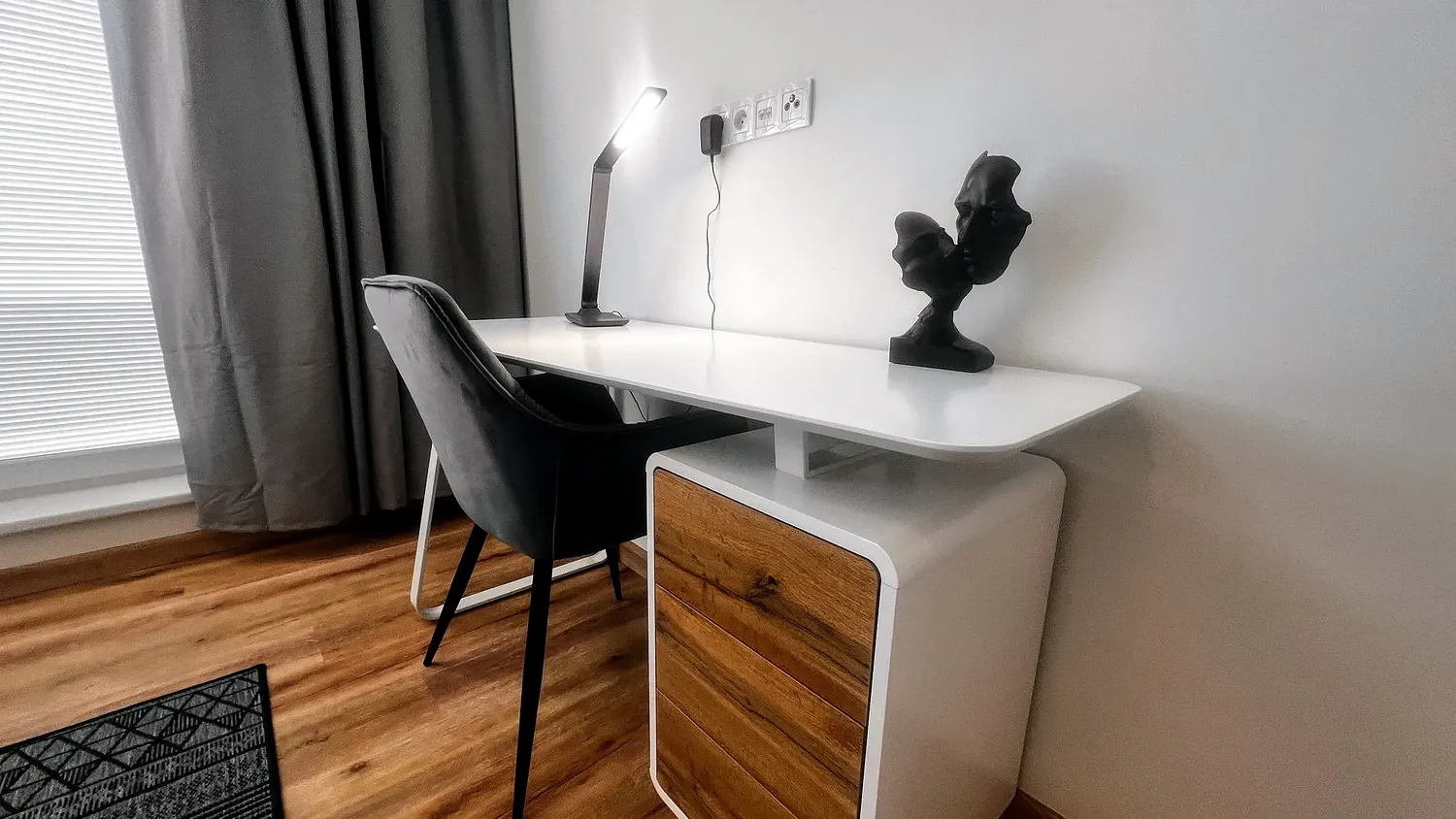 Pracovní kout, apartmán 2+kk
